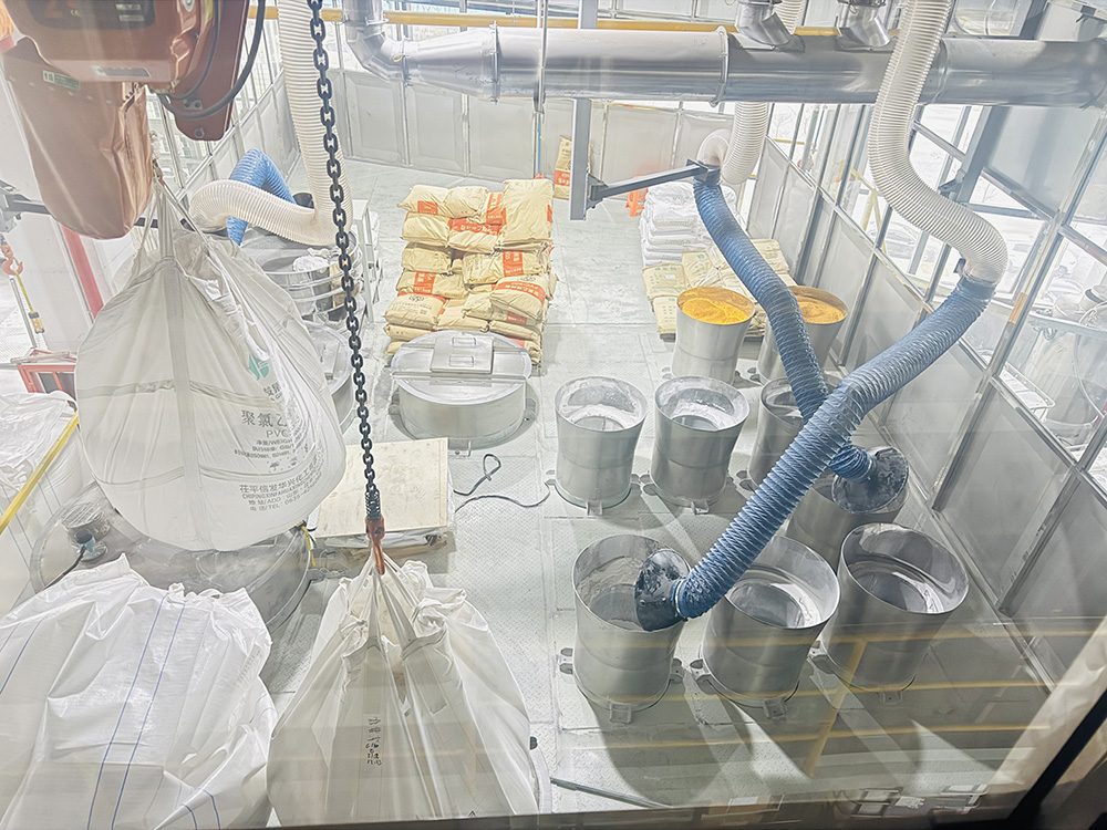 PVC metering mixing system